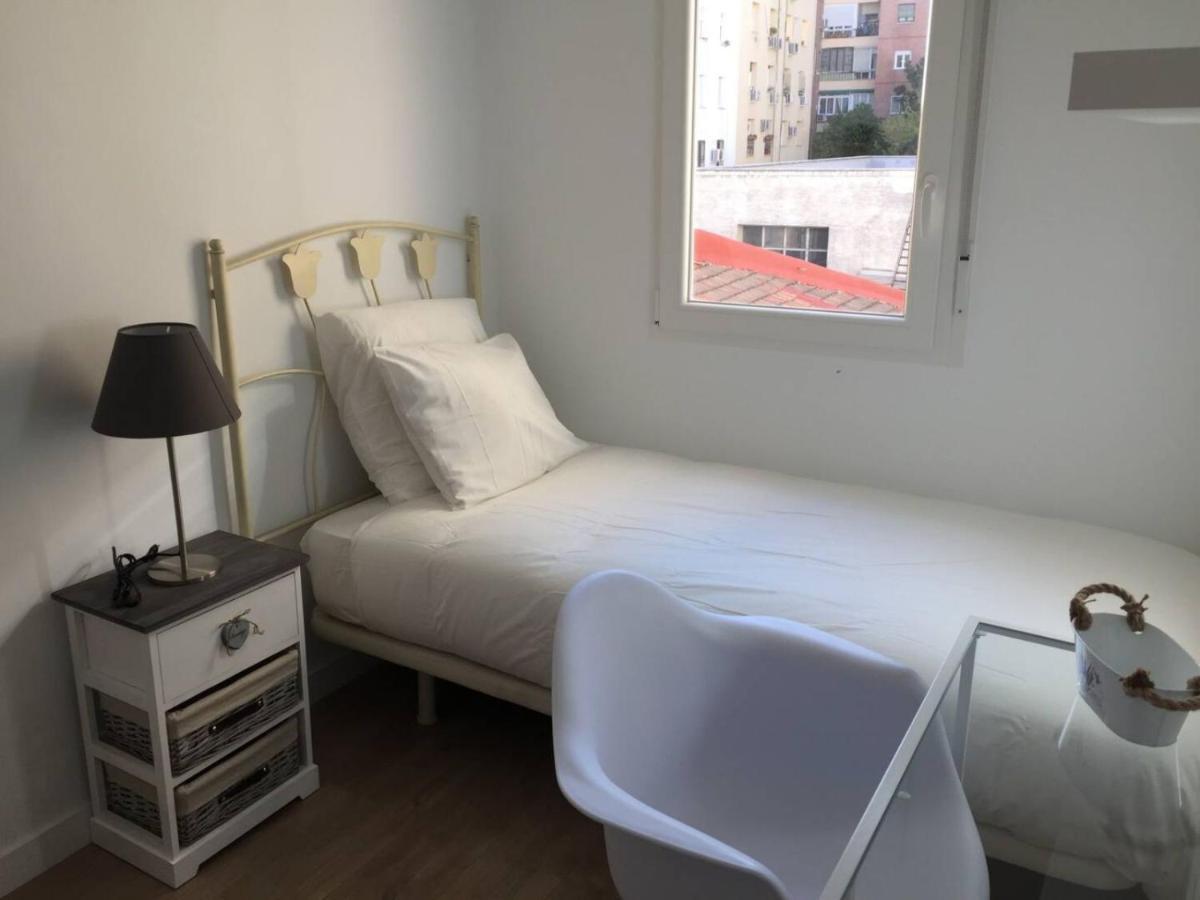 Retiro Park Apartments Madrid Bagian luar foto