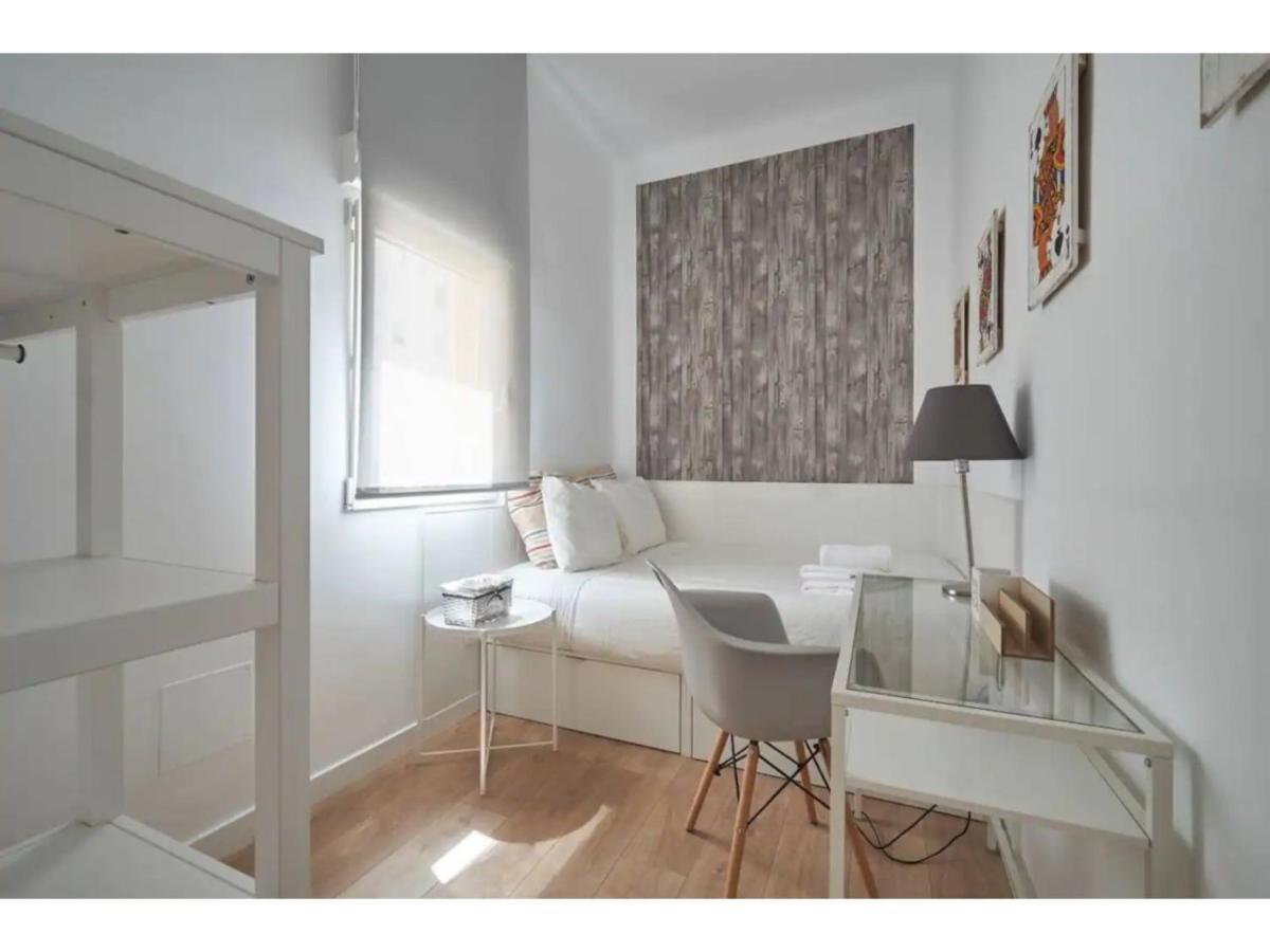 Retiro Park Apartments Madrid Bagian luar foto